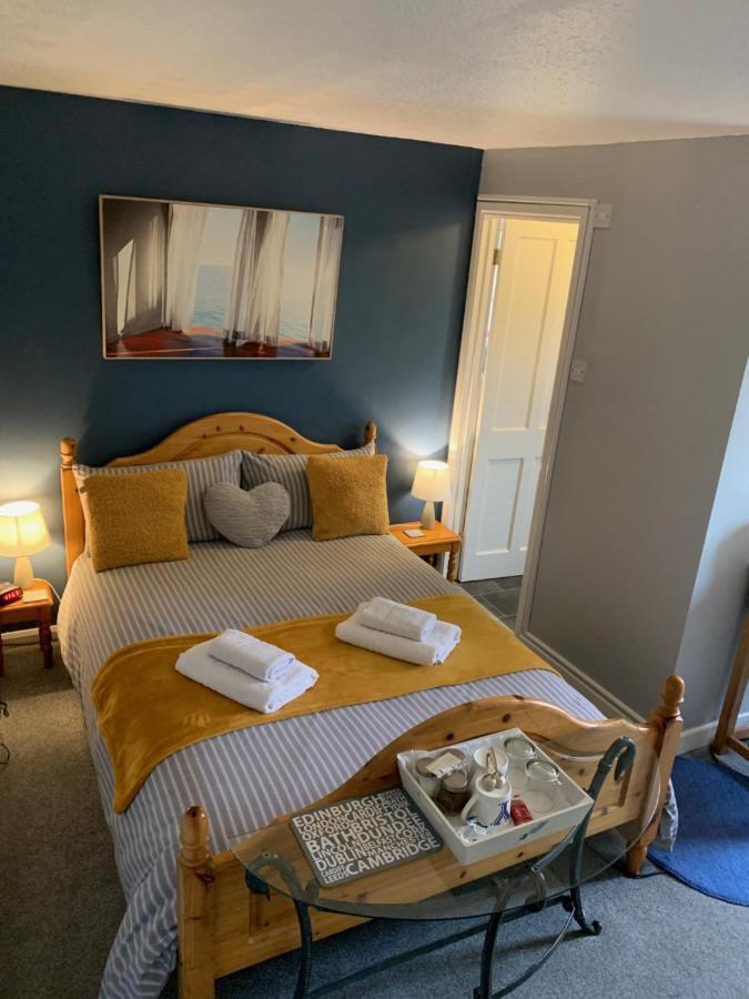 The Holly Tree Bed and Breakfast CBG Eksteriør billede